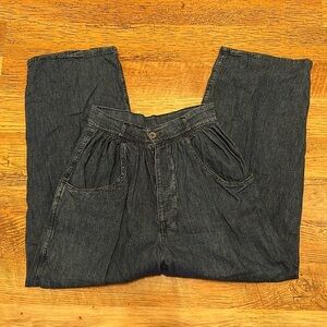 Go On Vintage 90s High Rise Pleated Wide Leg Jeans A25